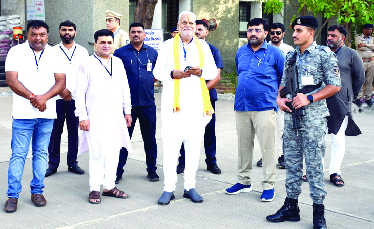 Aajkaal Daily (Desh Pardesh Ni Aajkaal)