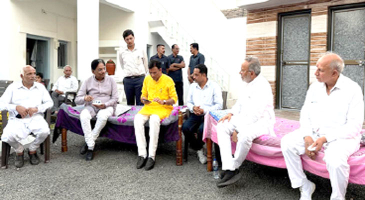 Aajkaal Daily (Desh Pardesh Ni Aajkaal)