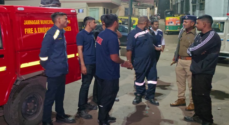 Aajkaal Daily (Desh Pardesh Ni Aajkaal)