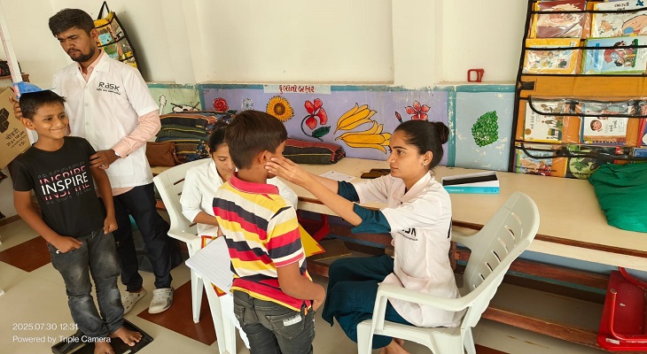 Aajkaal Daily (Desh Pardesh Ni Aajkaal)