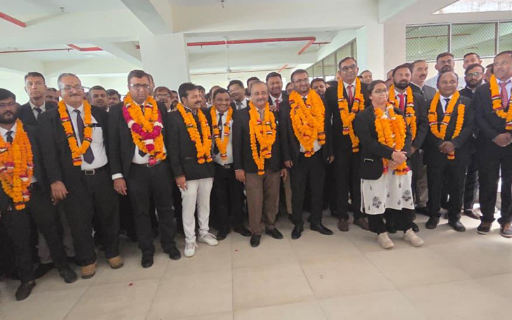 Aajkaal Daily (Desh Pardesh Ni Aajkaal)