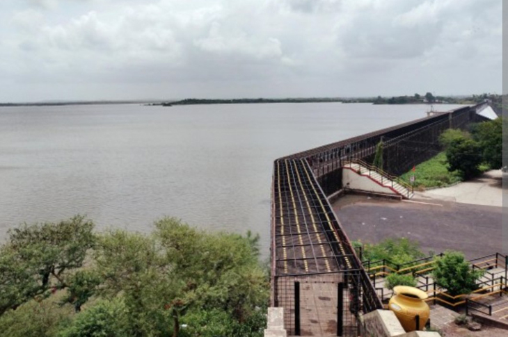 Aajkaal Daily (Desh Pardesh Ni Aajkaal)