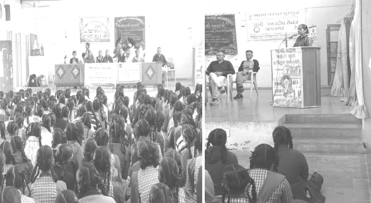 Aajkaal Daily (Desh Pardesh Ni Aajkaal)