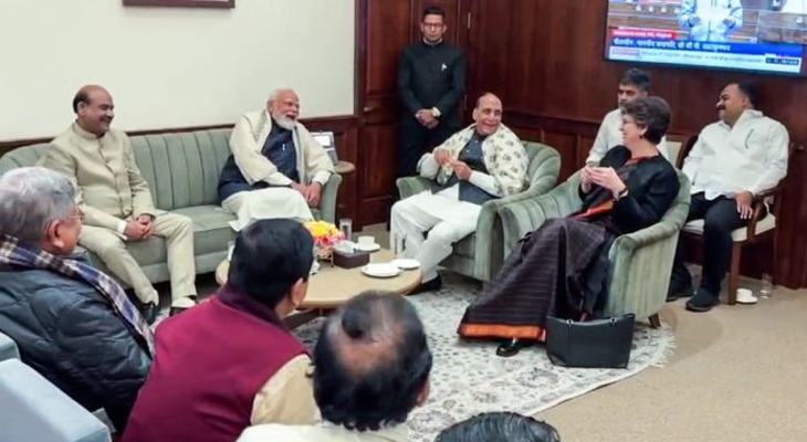 Aajkaal Daily (Desh Pardesh Ni Aajkaal)