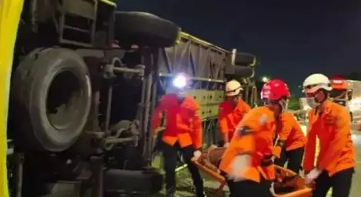 Aajkaal Daily (Desh Pardesh Ni Aajkaal)