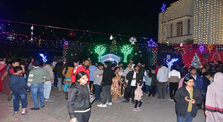 Aajkaal Daily (Desh Pardesh Ni Aajkaal)