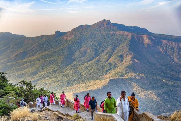 Aajkaal Daily (Desh Pardesh Ni Aajkaal)