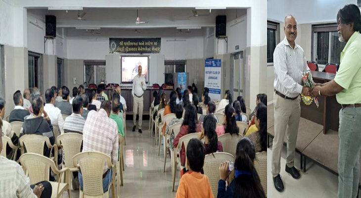 Aajkaal Daily (Desh Pardesh Ni Aajkaal)