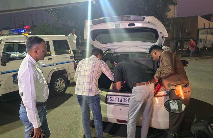 Aajkaal Daily (Desh Pardesh Ni Aajkaal)