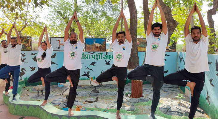 Aajkaal Daily (Desh Pardesh Ni Aajkaal)