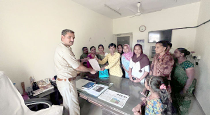 Aajkaal Daily (Desh Pardesh Ni Aajkaal)