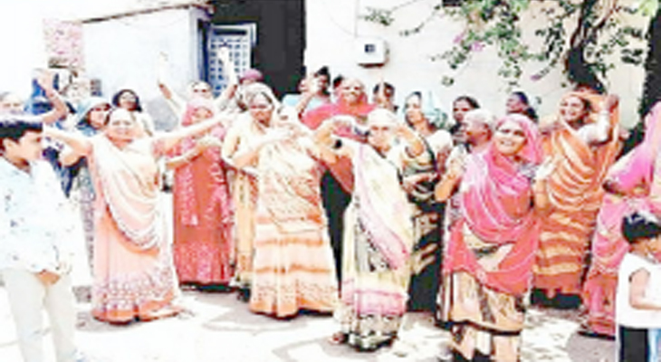 Aajkaal Daily (Desh Pardesh Ni Aajkaal)