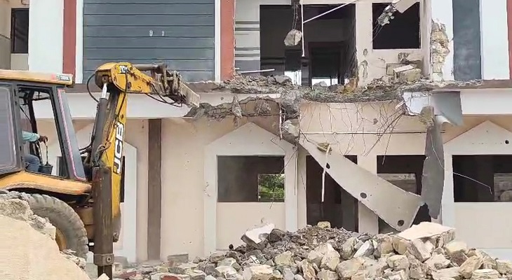 Aajkaal Daily (Desh Pardesh Ni Aajkaal)