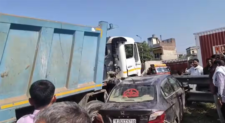 Aajkaal Daily (Desh Pardesh Ni Aajkaal)