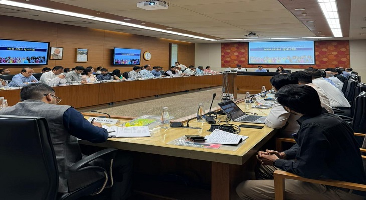 Aajkaal Daily (Desh Pardesh Ni Aajkaal)