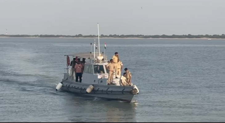 Aajkaal Daily (Desh Pardesh Ni Aajkaal)