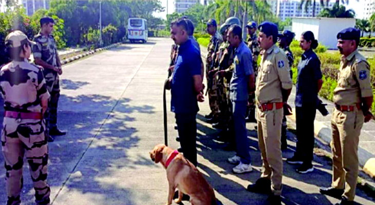 Aajkaal Daily (Desh Pardesh Ni Aajkaal)