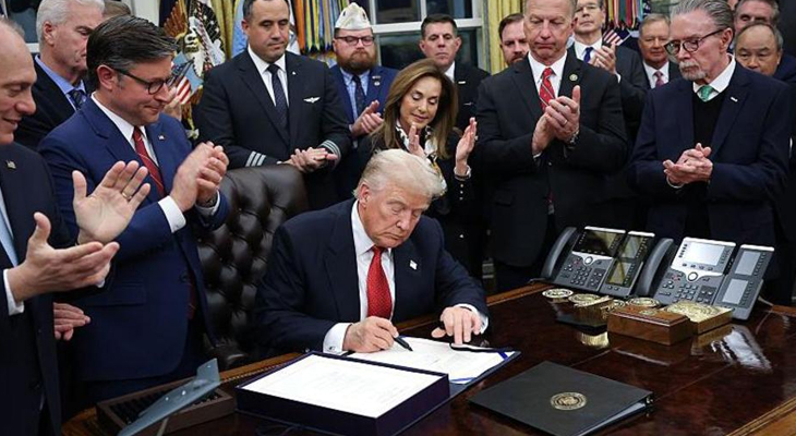 Aajkaal Daily (Desh Pardesh Ni Aajkaal)