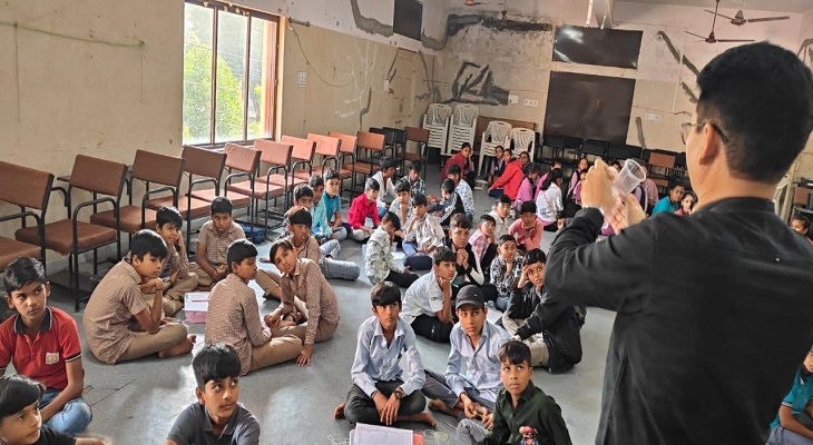 Aajkaal Daily (Desh Pardesh Ni Aajkaal)