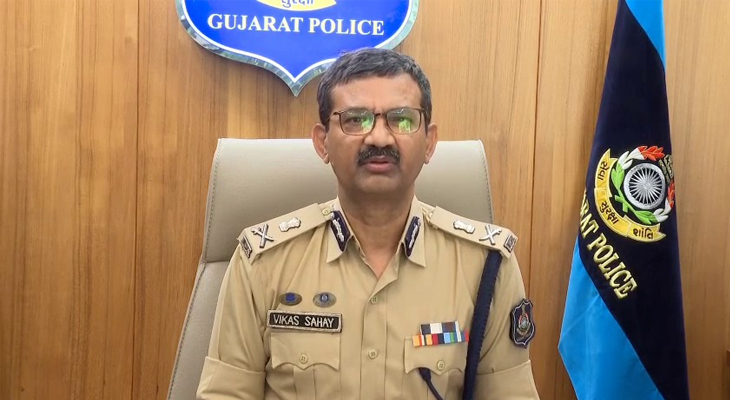 Aajkaal Daily (Desh Pardesh Ni Aajkaal)