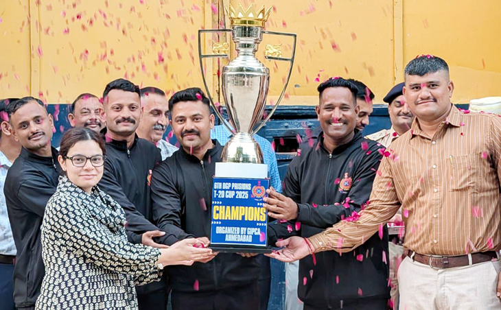 Aajkaal Daily (Desh Pardesh Ni Aajkaal)