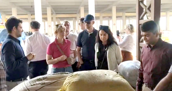 Aajkaal Daily (Desh Pardesh Ni Aajkaal)