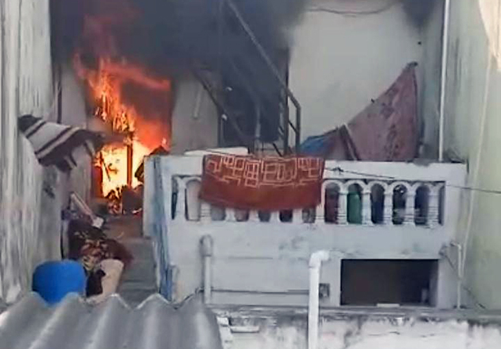 Aajkaal Daily (Desh Pardesh Ni Aajkaal)