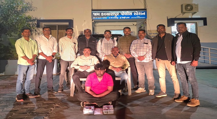 Aajkaal Daily (Desh Pardesh Ni Aajkaal)