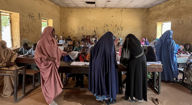 Aajkaal Daily (Desh Pardesh Ni Aajkaal)