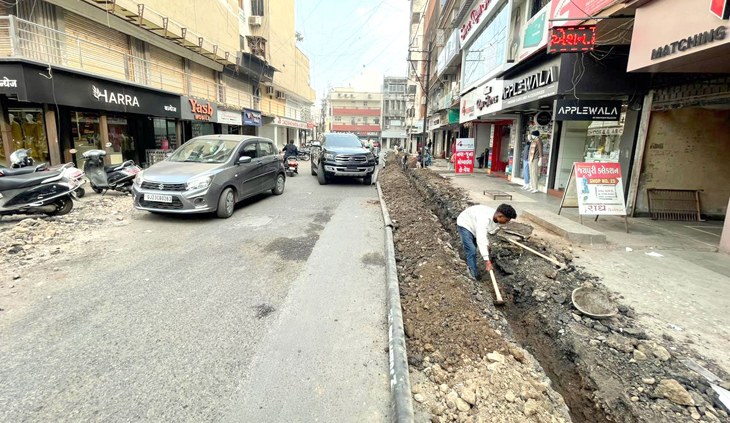 Aajkaal Daily (Desh Pardesh Ni Aajkaal)