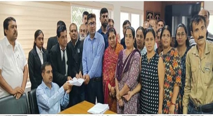 Aajkaal Daily (Desh Pardesh Ni Aajkaal)