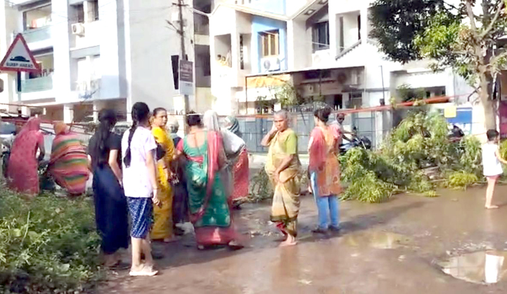 Aajkaal Daily (Desh Pardesh Ni Aajkaal)