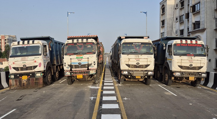 Aajkaal Daily (Desh Pardesh Ni Aajkaal)