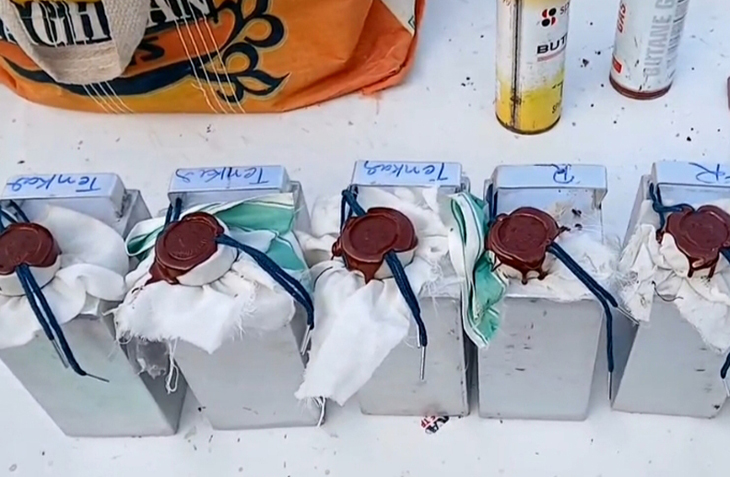 Aajkaal Daily (Desh Pardesh Ni Aajkaal)