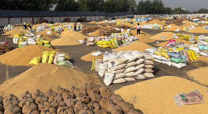 Aajkaal Daily (Desh Pardesh Ni Aajkaal)