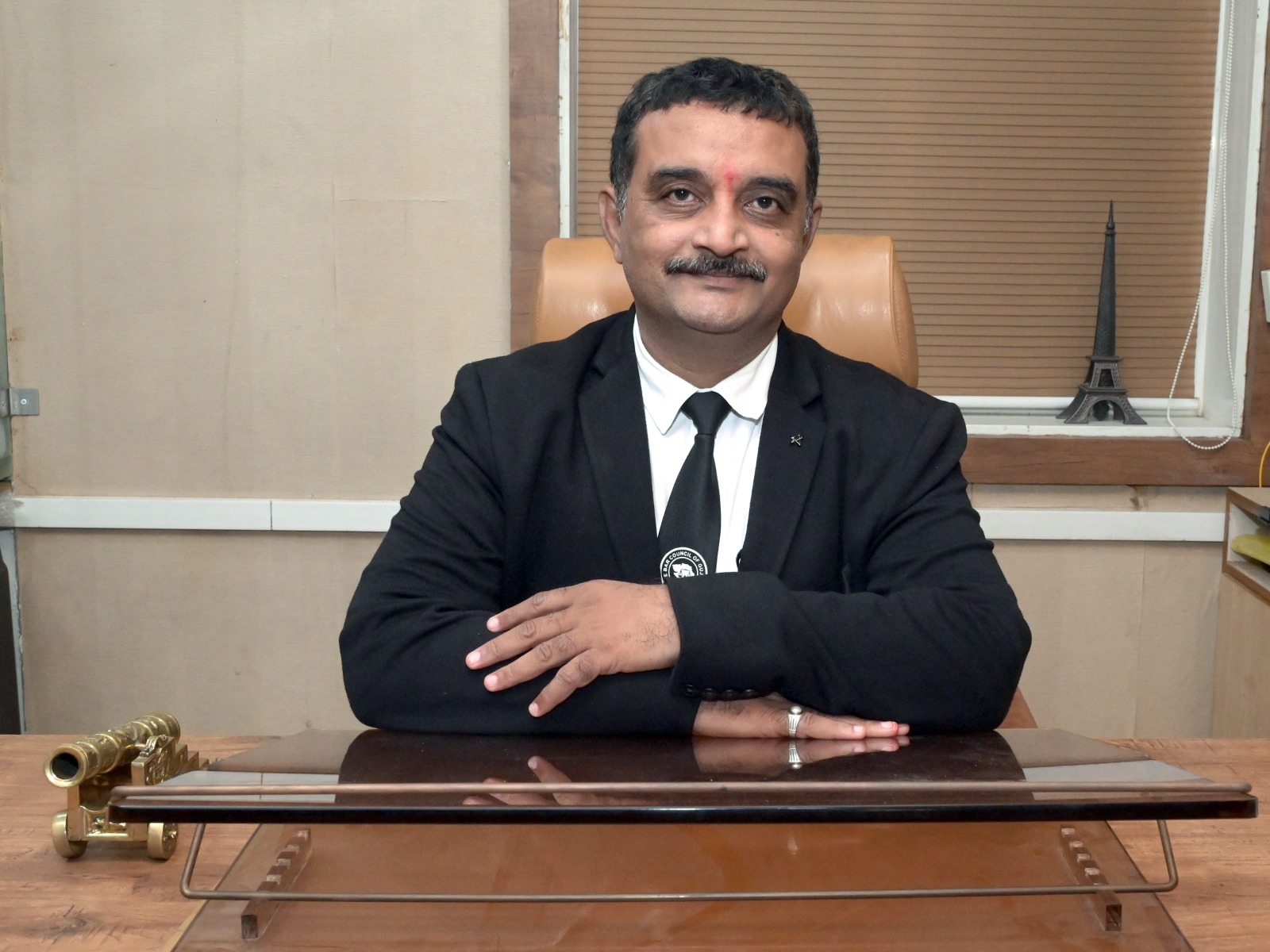 Aajkaal Daily (Desh Pardesh Ni Aajkaal)