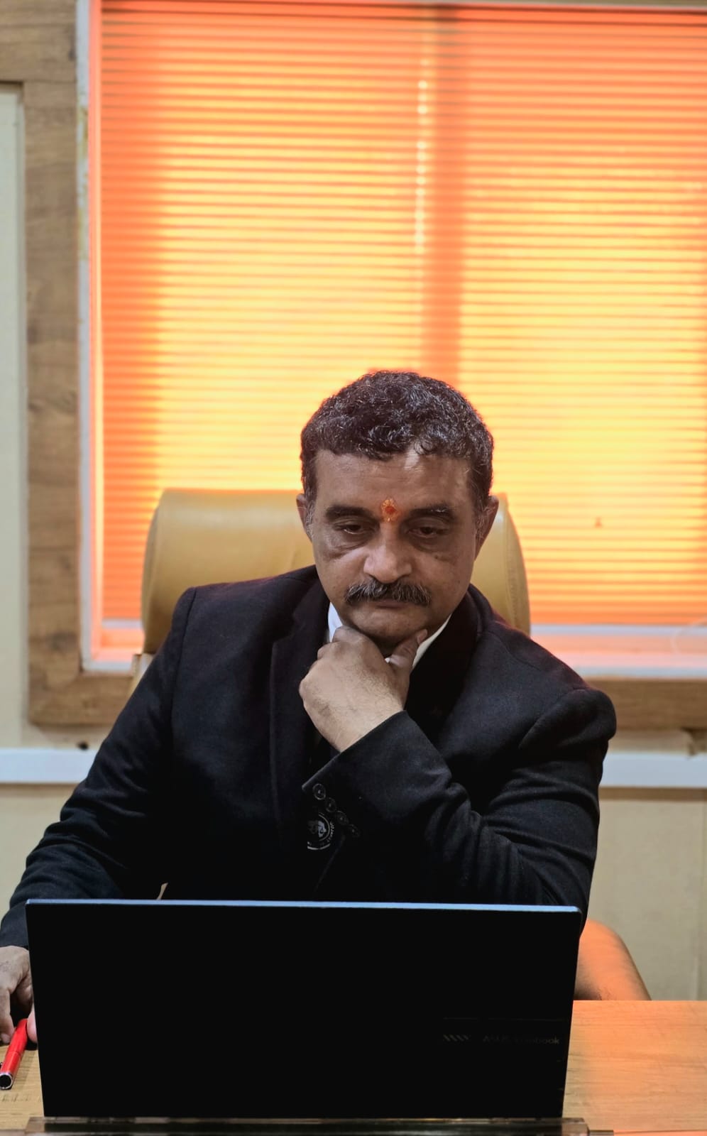 Aajkaal Daily (Desh Pardesh Ni Aajkaal)