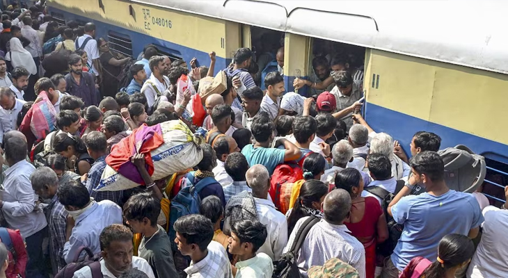 Aajkaal Daily (Desh Pardesh Ni Aajkaal)