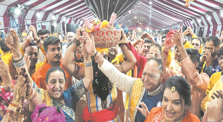 Aajkaal Daily (Desh Pardesh Ni Aajkaal)