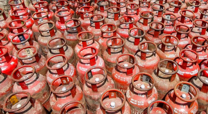 Aajkaal Daily (Desh Pardesh Ni Aajkaal)