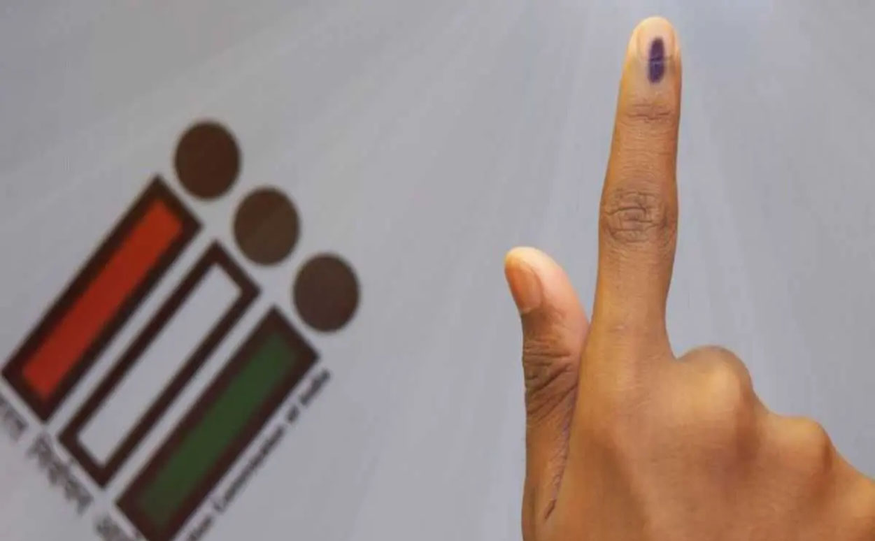 Aajkaal Daily (Desh Pardesh Ni Aajkaal)