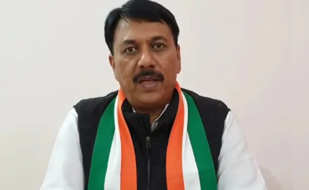 Aajkaal Daily (Desh Pardesh Ni Aajkaal)