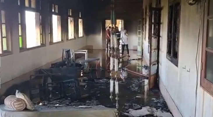 Aajkaal Daily (Desh Pardesh Ni Aajkaal)