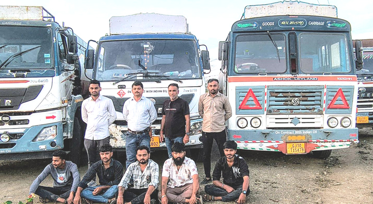 Aajkaal Daily (Desh Pardesh Ni Aajkaal)