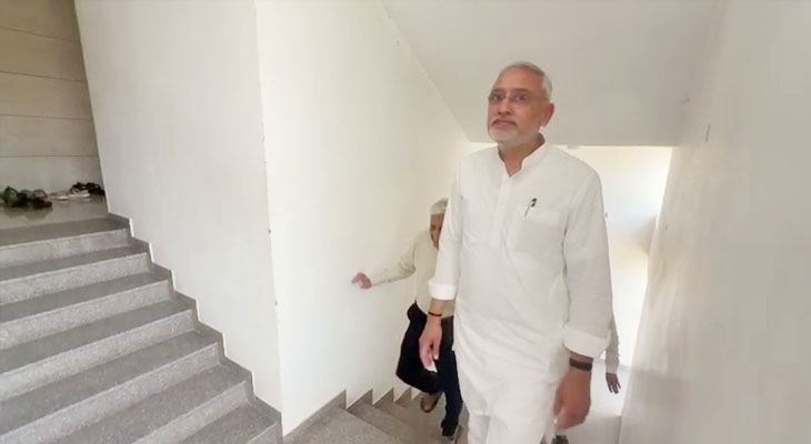 Aajkaal Daily (Desh Pardesh Ni Aajkaal)