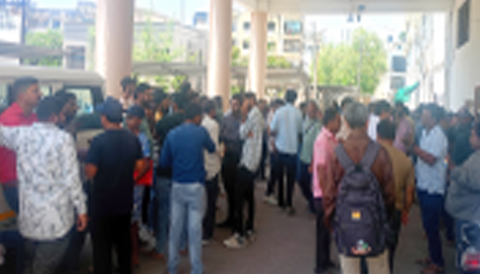 Aajkaal Daily (Desh Pardesh Ni Aajkaal)