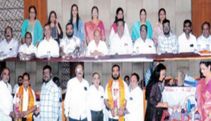 Aajkaal Daily (Desh Pardesh Ni Aajkaal)