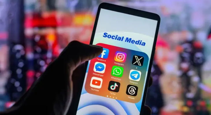 Aajkaal Daily (Desh Pardesh Ni Aajkaal)