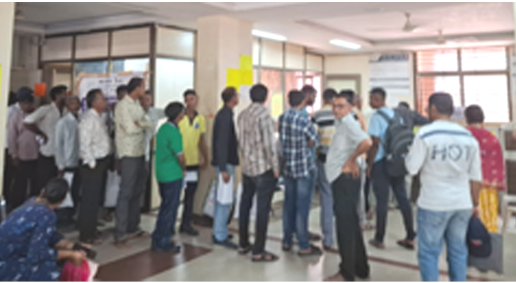 Aajkaal Daily (Desh Pardesh Ni Aajkaal)