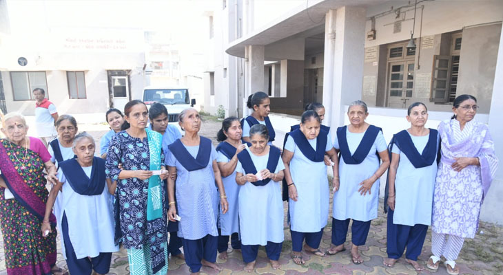 Aajkaal Daily (Desh Pardesh Ni Aajkaal)